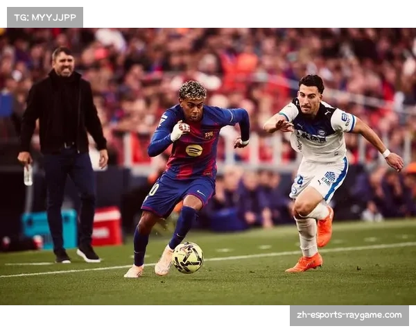 巴萨赛前加练角球战术,哈维强调定位球是破巴黎铁桶阵关键 巴萨赛前加练角球战术,哈维强调定位球是破巴黎铁桶阵关键