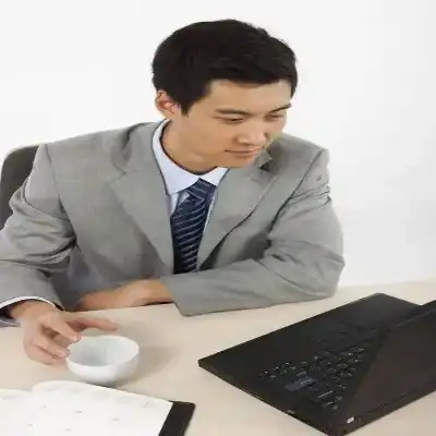 车修洁